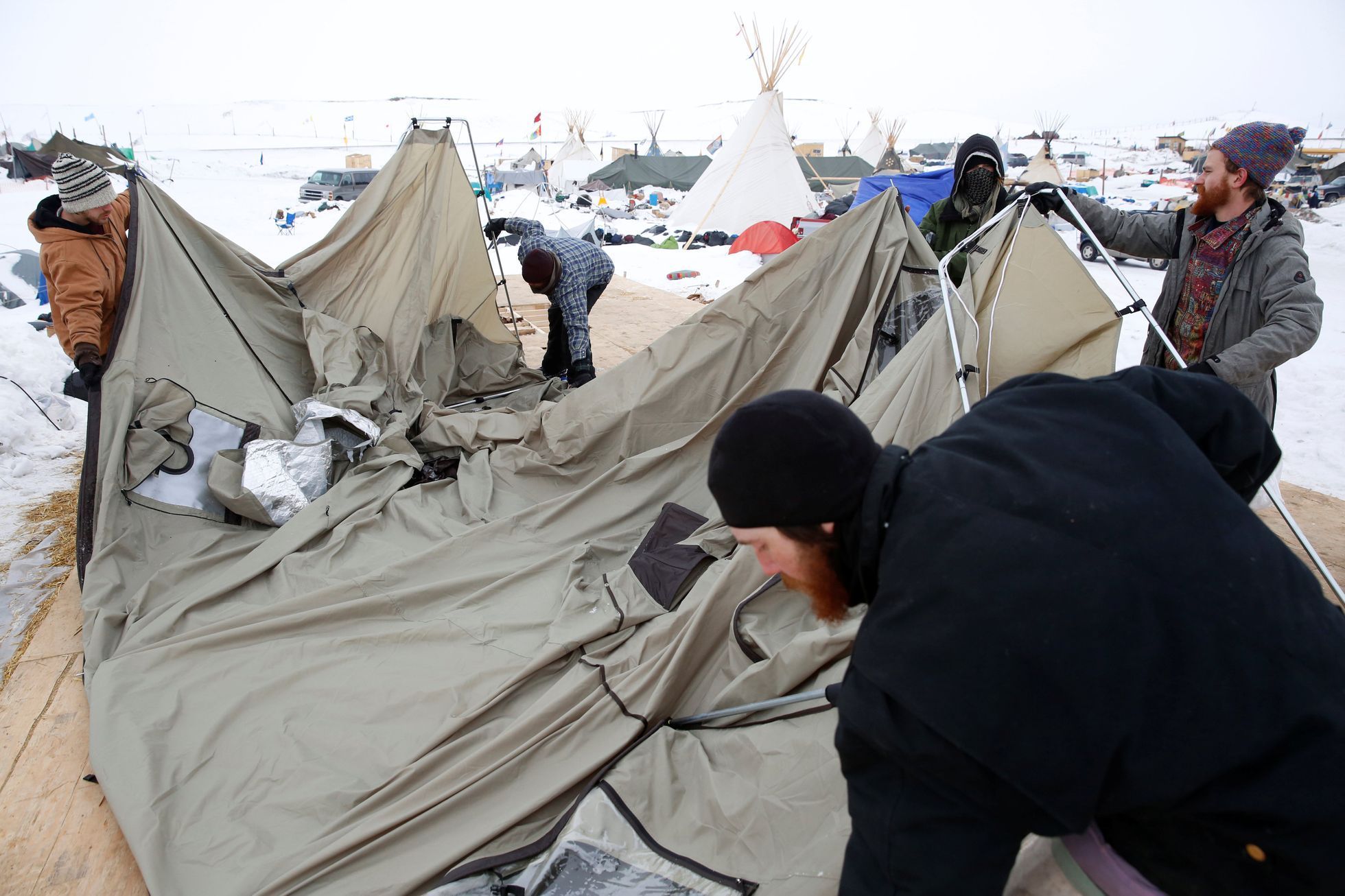 Tábor odpůrců ropovodu Dakota Access na konci ledna 2017.