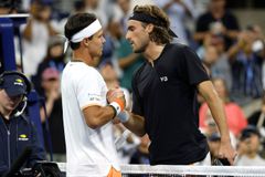 Nové dno chřadnoucí řecké superstar. Přemožiteli vyhrožoval, důvod byl komický