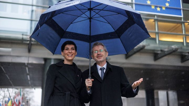 Šéfové parlamentu nedorazí na předávání vyznamenání. Zemanovi vytýkají postoj k Rusku; Zdroj foto: Milan Jaroš