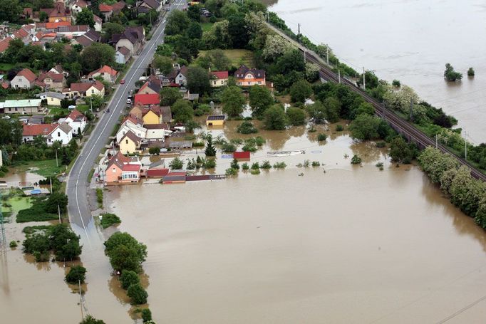 Letem nad zatopeným světem