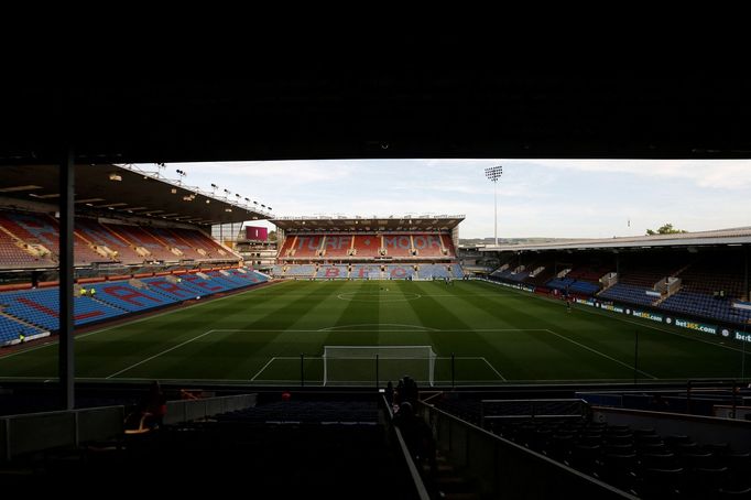 Burnley F.C. - Turf Moor