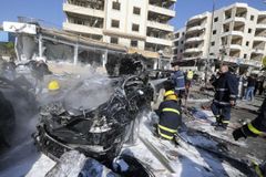 V Bejrútu zabíjely další bomby, útočili blízcí Al-Káidy