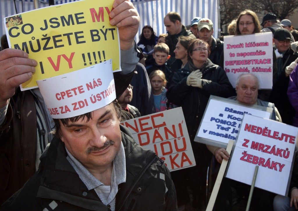 Demonstrace zdravotně postižených v Praze