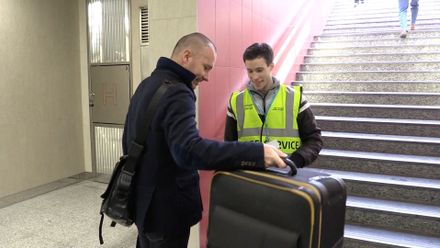 Dolínek: Portýři u metra? Do devíti měsíců budou eskalátory