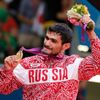 Zlatý olympijský ruský judista Arsen Galtsjan slaví vítězství v kategorii do 60 kg na OH 2012 v Londýně.