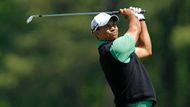 5. Tiger Woods: Pád Tigera Woodse ze světové sportovní ikony na pouhou ,,potravu bulvárních médií" v souvislosti s jeho soukromým životem byl pozoruhodný. I přesto však zůstal nejlépe placeným sportovcem světa, zejména díky kontraktům se společnostmi Nike, Electronic Arts a Upper Deck.