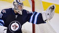 Ondřej Pavelec změnil dres, aniž by přestupoval. Atlanta se totiž v roce 2011 přestěhovala do Winnipegu, kde se vzkřísilo jméno Jets.