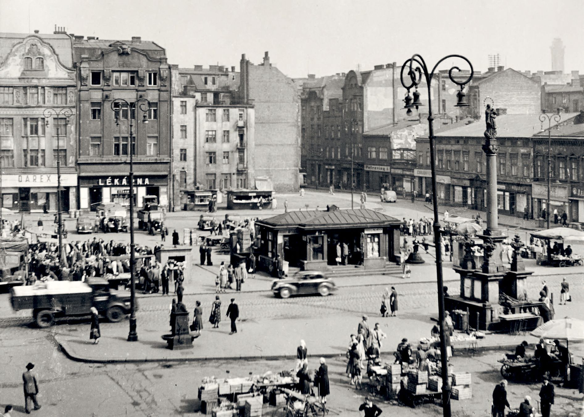 Kniha, Ostrava, Zrození metropole. Ostrava ve fotografiích padesátých a šedesátých let 20. století