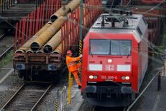 Žháři zaútočili na železnice po celém Německu, akce zřejmě souvisí se summitem G20