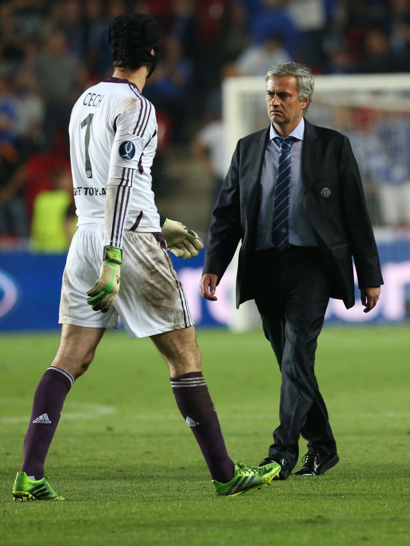Petr Čech a José Mourinho v Superpoháru Bayern - Chelsea