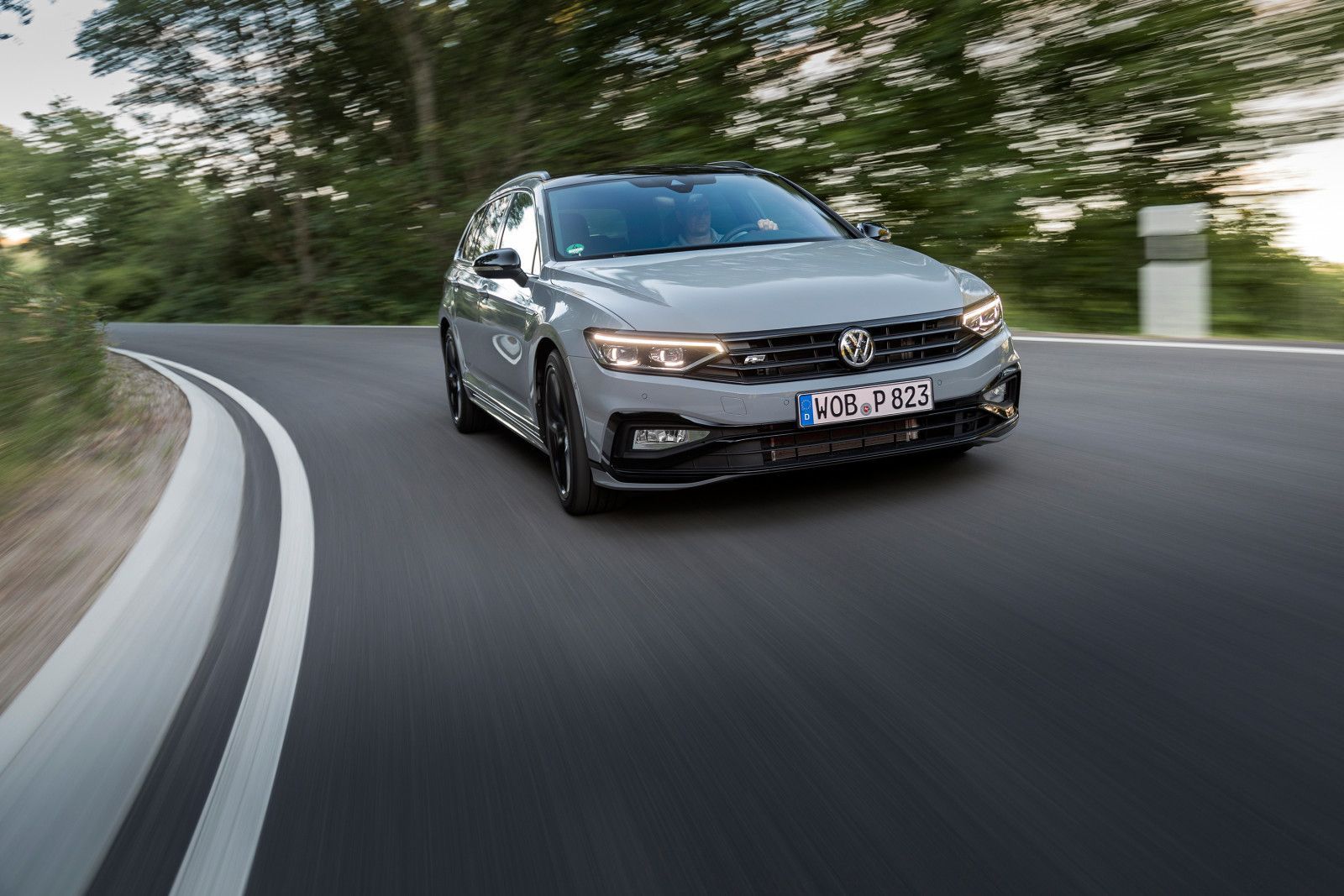 Volkswagen Passat 2019 facelift R-edition
