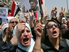 Syrské ženy protestují v Damašku proti Izraeli.