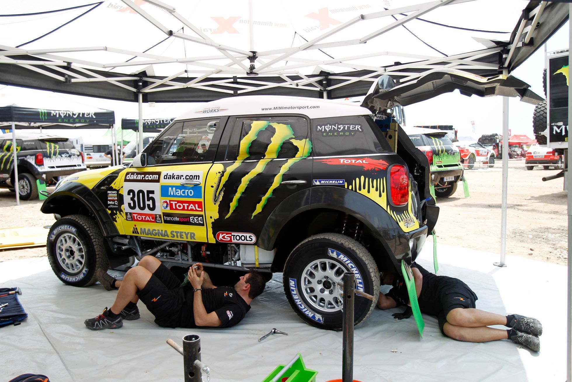 Přípravy na start Dakarské rallye 2013