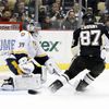 NHL: Nashville Predators at Pittsburgh Penguins (Mazanec, Crosby)