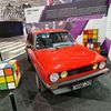 historická a filmová auta autosalon Paříž