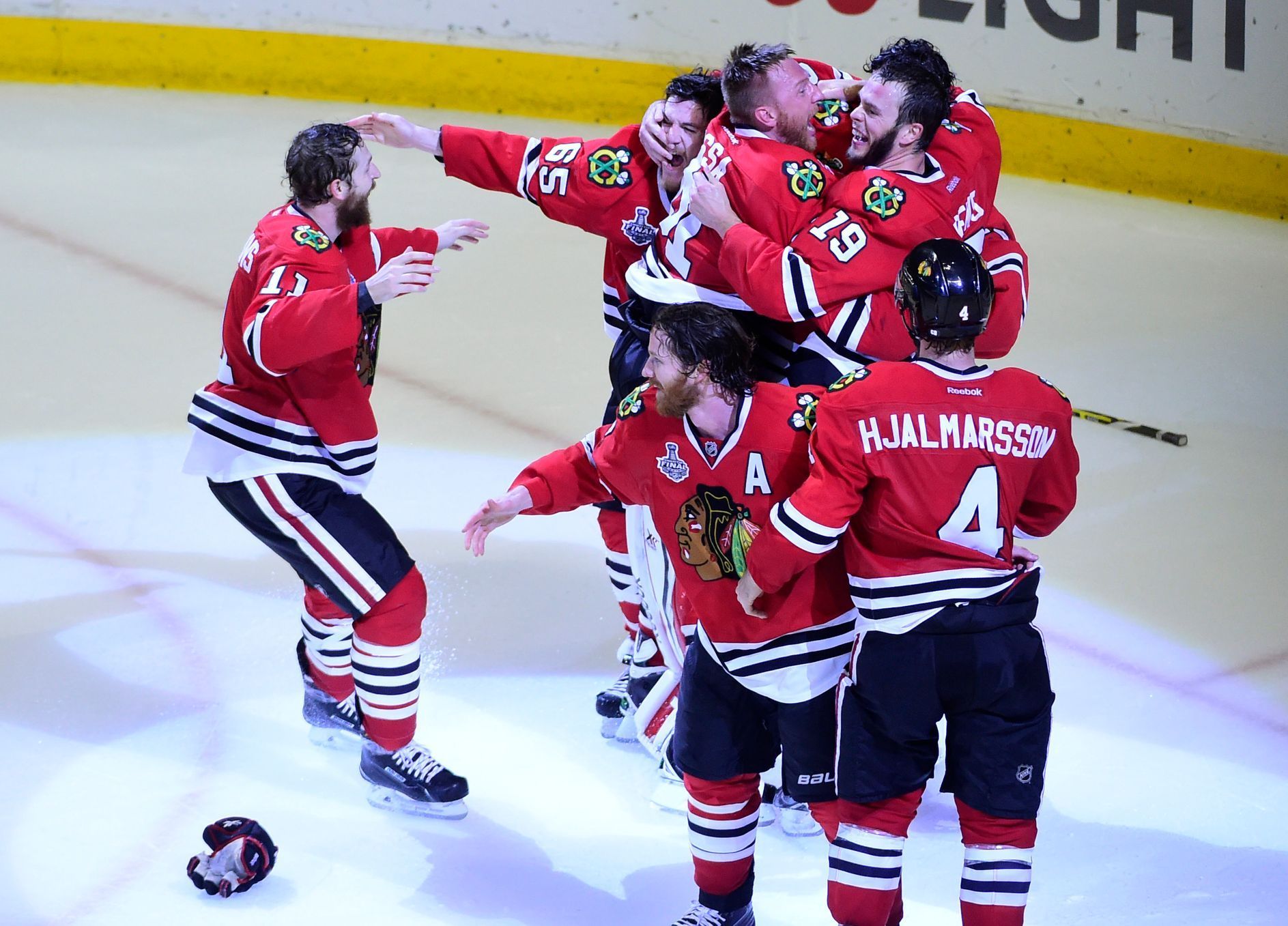 Chicago slaví zisk Stanley Cupu 2015