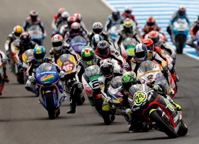 Závody v Jerezu: hlavní balík jezdců