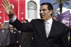 Tuniský prezident a jeho paní dostali 35 let. Kradli