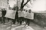 Dagmar Hochová: Studentská demonstrace proti americké agresi ve Vietnamu, Praha 1968