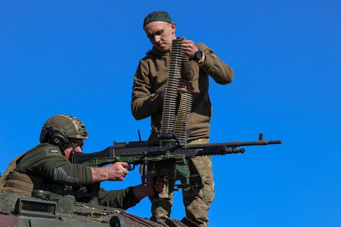 Ukrajinští vojáci v Záporožské oblasti na jihovýchodě země.