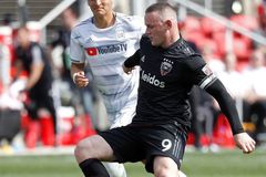 Zběsilý Rooney. Útočník předvedl surový zákrok, do sprchy ho poslal až videorozhodčí