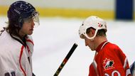 Poklonu složil Jágrovi také nejlepší hráč NHL všech dob Wayne Gretzky. "Je to úžasné, slovy se to nedá popsat. Tenhle chlap ve 43 letech nejenže hraje a hraje dobře, ale on tam ani jen tak nezabírá místo. Hodně hráčů ve 37, 38 nebo 39 letech jen tak vyplňuje místo v sestavě. On ale patří k nejlepším hráčům v jednom z nejlepších mladých týmů," řekl Gretzky v rozhovoru pro oficiální web soutěže NHL.com těsně před 44. narozeninami českého nezmara.