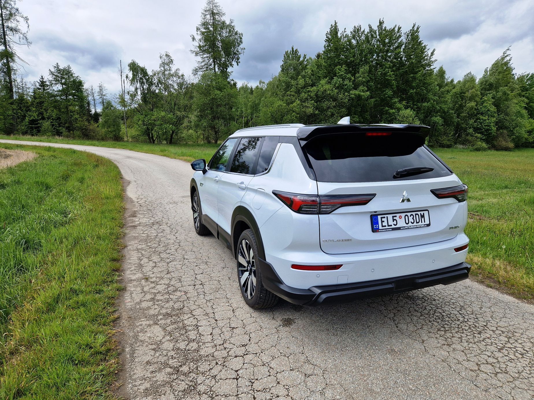 Mitsubishi Outlander PHEV test