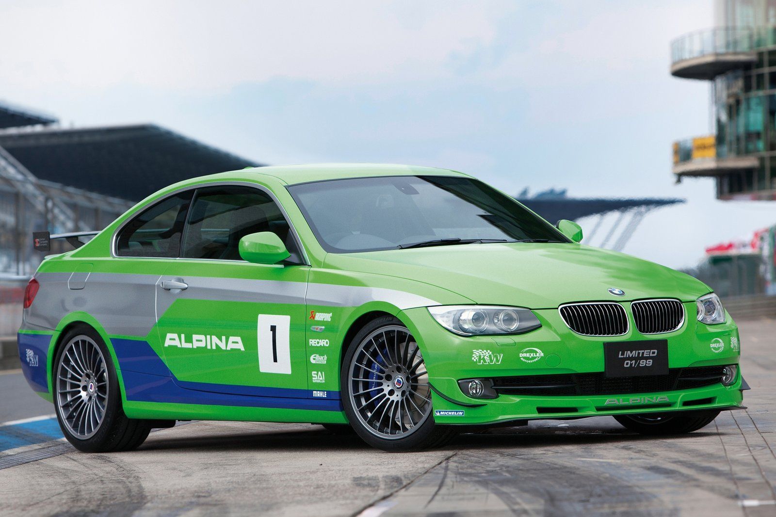 Čím jsou ještě automobilky