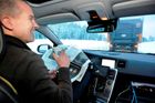 Auta bez řidiče: Konvoj "nevykolejil", hlásí Volvo