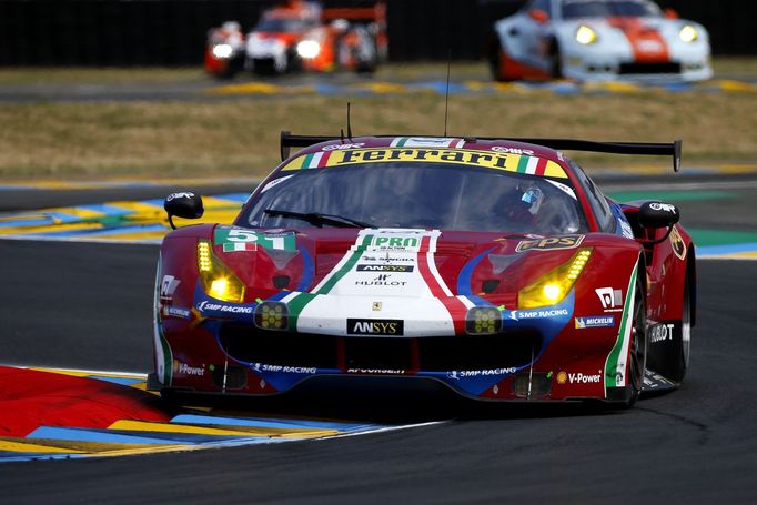 24 hodin Le Mans 2017: James Calado, Alessandro Pier Guidi a Michele Rugolo, Ferrari 488 GTE