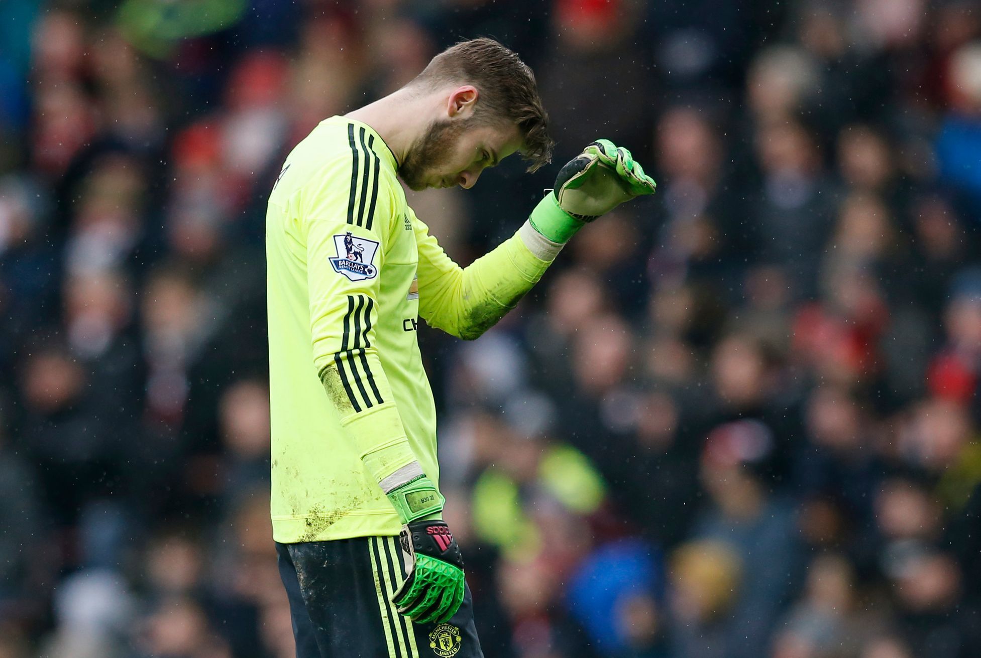 Zklamaný brankář Manchesteru United David de Gea po porážce na hřišti Sunderlandu.
