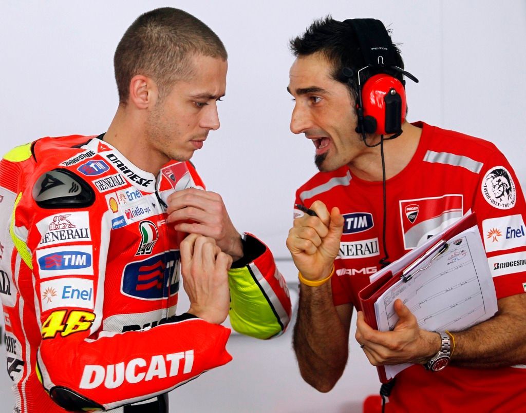 Testy MotoGP: Valentino Rossi se spolupracovníkem