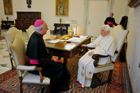 Církev objasnila případ pedofila, jenž bydlel u papeže