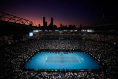 Tenisty tu nechceme. Majitelé bytů se vzbouřili proti účastníkům Australian Open