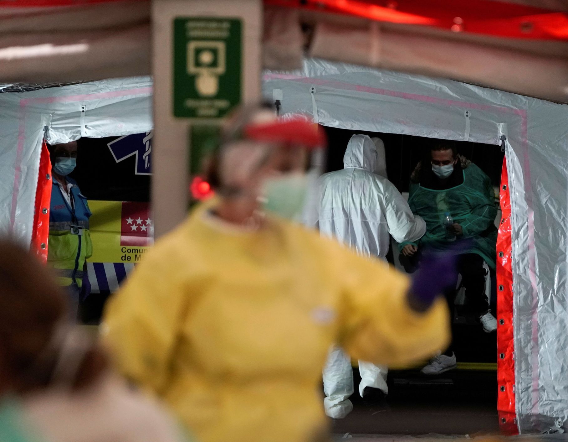 Nemocnice v konferenčním centru IFEMA na okraji Madridu, koronavirus.
