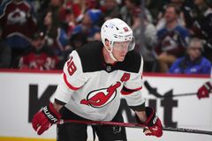 Skoro nulová šance, že se ještě vyplatí. Z opěvovaného Čecha je v NHL přítěž