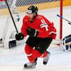 Hokej, MS 2013, Švédsko - Švýcarsko: Matthias Bieber slaví švýcarský gól na 0:1