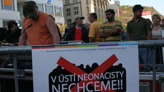 Neonacisty tu nechceme, ukážeme jim záda, znělo v Ústí