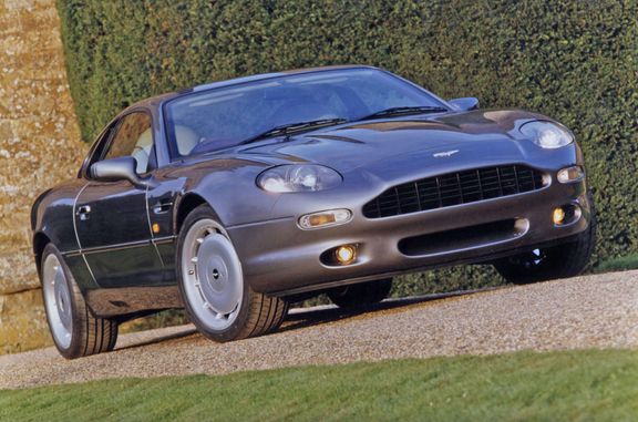 Jedno z nejdůležitějších aut, které Ian Callum navrhl a které mu pak otevřelo dveře do Jaguaru, Aston Martin DB7.