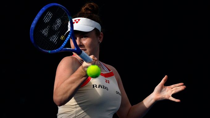 Sestřih zápasu Nosková - Linetteová na turnaji v Abú Zabí