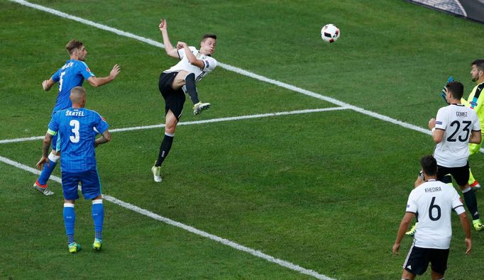 Euro 2016, Německo-Slovensko:Julian Draxler dává gól na 3:0