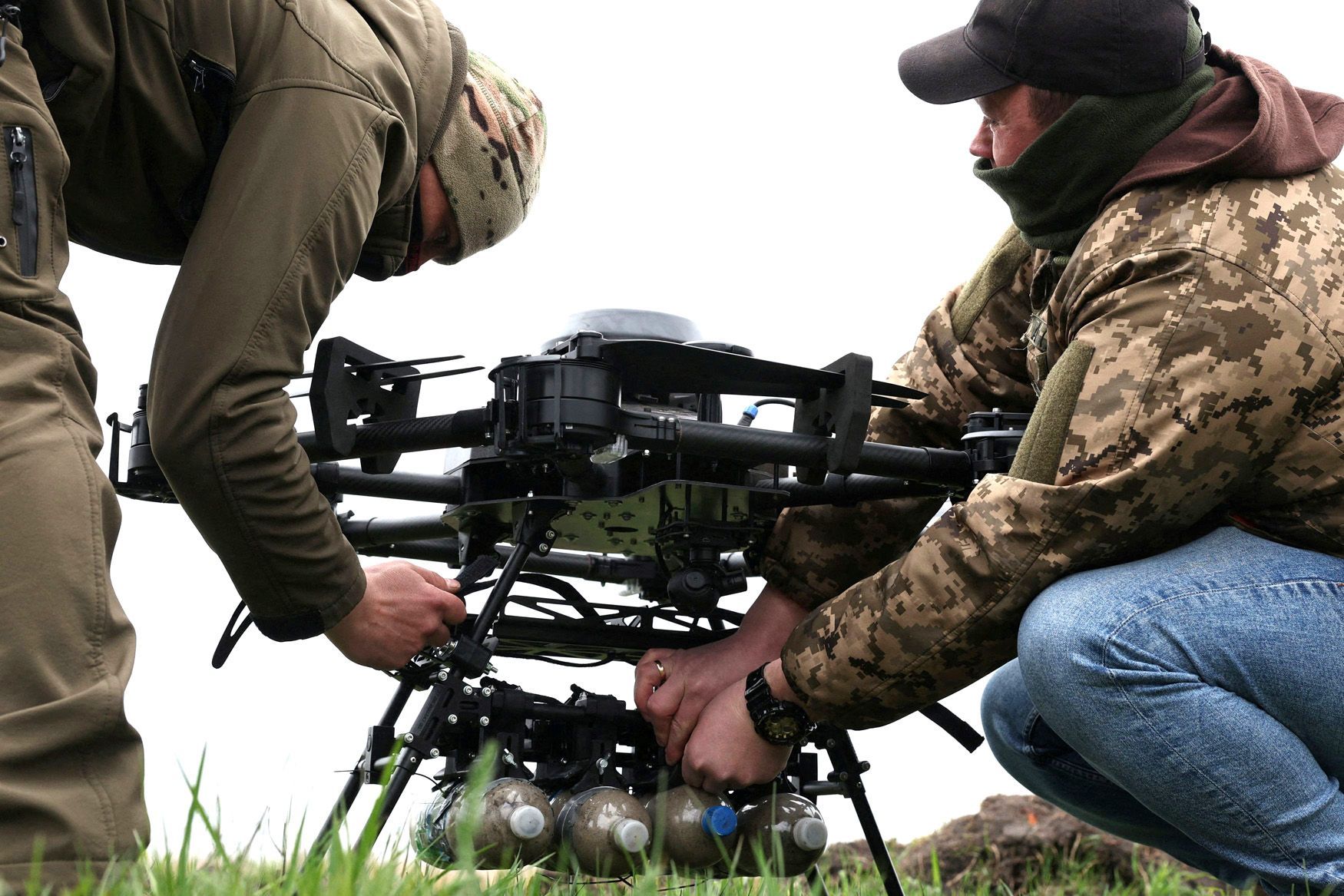 Ukrajina, dron, válka