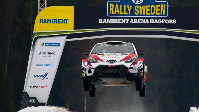 Kris Meeke skočil na Colin' Crest v rámci Švédské rallye 41 metrů.