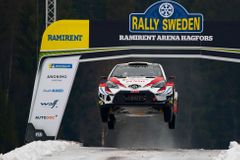 Video: Rallyoví skokani útočili ve Švédsku na rekord. 41 metrů do dálky bylo ale málo