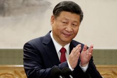 Velký bratr. Čína vyváží systém cenzury internetu, umlčuje kritiky v Rusku i Africe