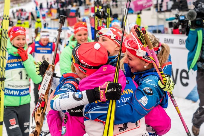 SP v Pchjongčchangu, štafeta Ž: Jessica Jislová, Eva Puskarčíková, Lucie Charvátová a Gabriela Koukalová