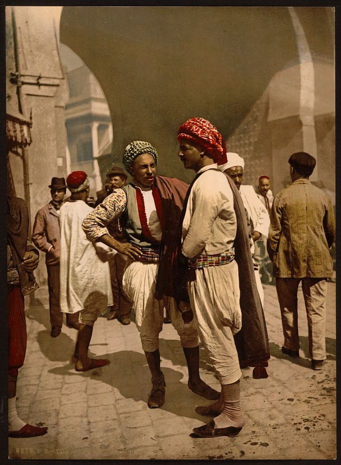 Alžírsko a Tunis na unikátních barevných historických fotografiích (počátky cestovatelské a street fotografie)