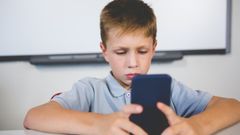 Dítě a mobil