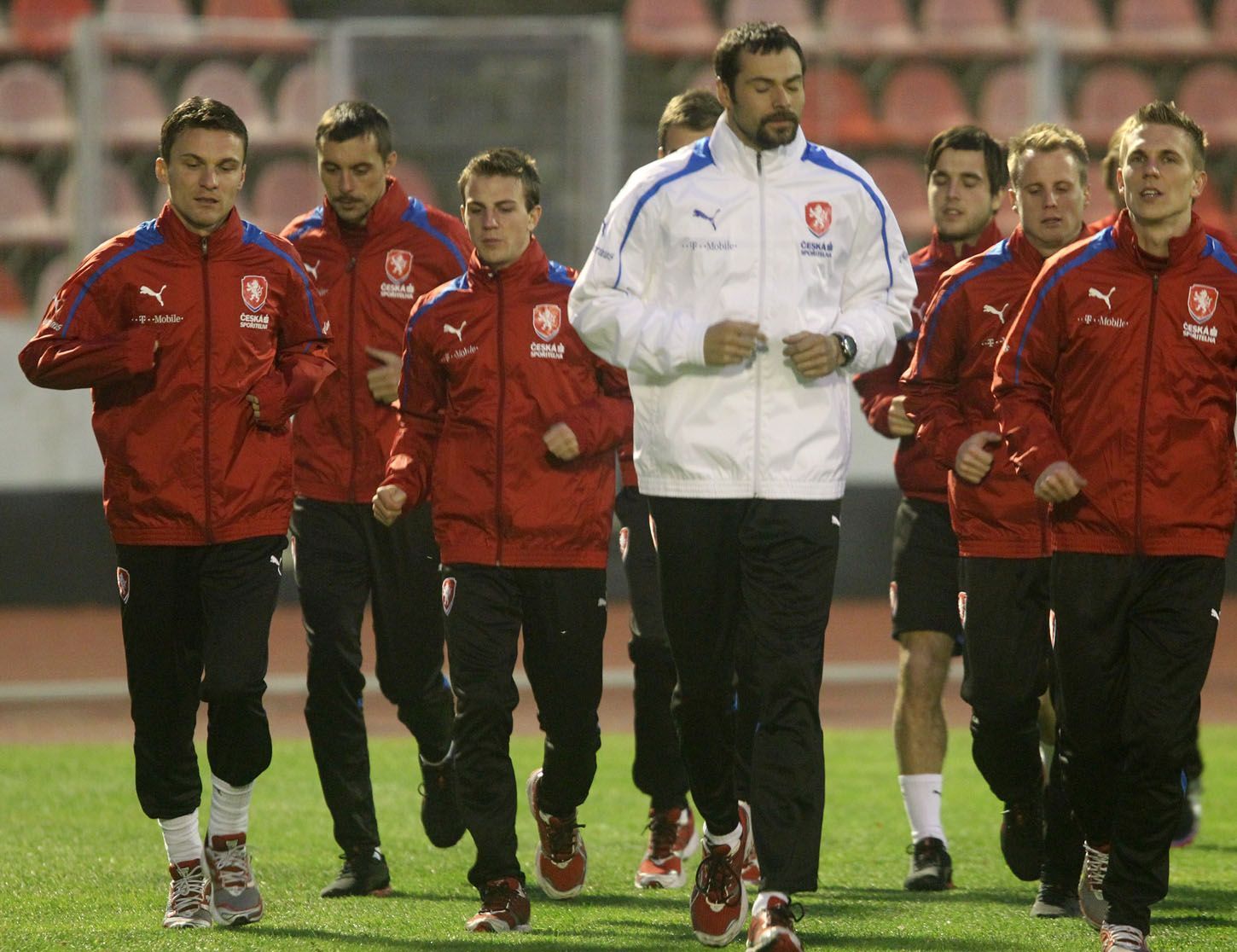 Čeští fotbaloví reprezentanti na tréninku před přátelským utkáním se Slovenskem v listopadu 2012.
