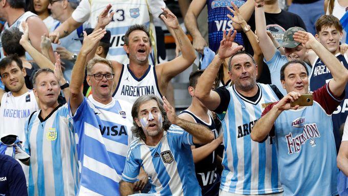 Argentina je v semifinále MS v basketbalu 2019